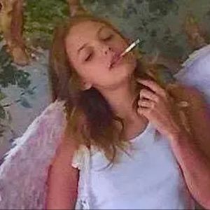 Meet your Posher, Ella